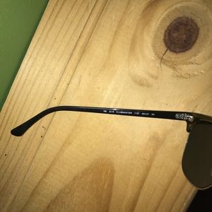 Tortoise; Black Rayban Clubmaster No Case